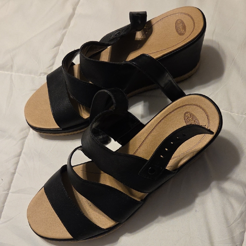 Dr. Scholl's Black and Tan Wedge Sandals